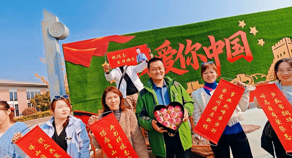 易家人，共歡辰 | 易視界團建邂逅生辰，快樂與溫暖加倍！